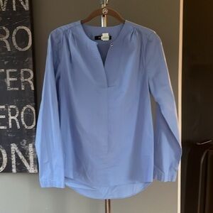 🇪🇸🥑Ellen Tracy blouse cotton poplin split neck with keyhole button blue